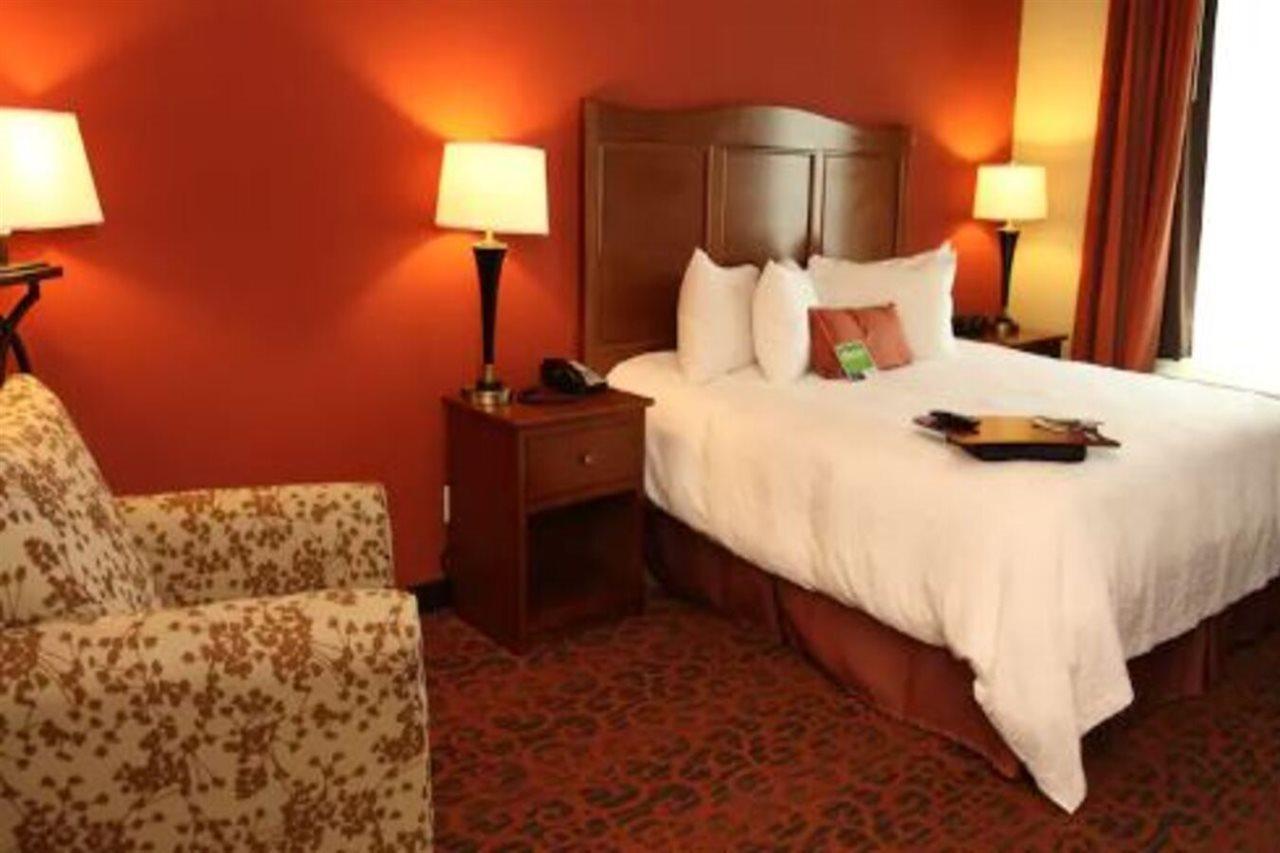 Hampton Inn & Suites Bastrop Εξωτερικό φωτογραφία
