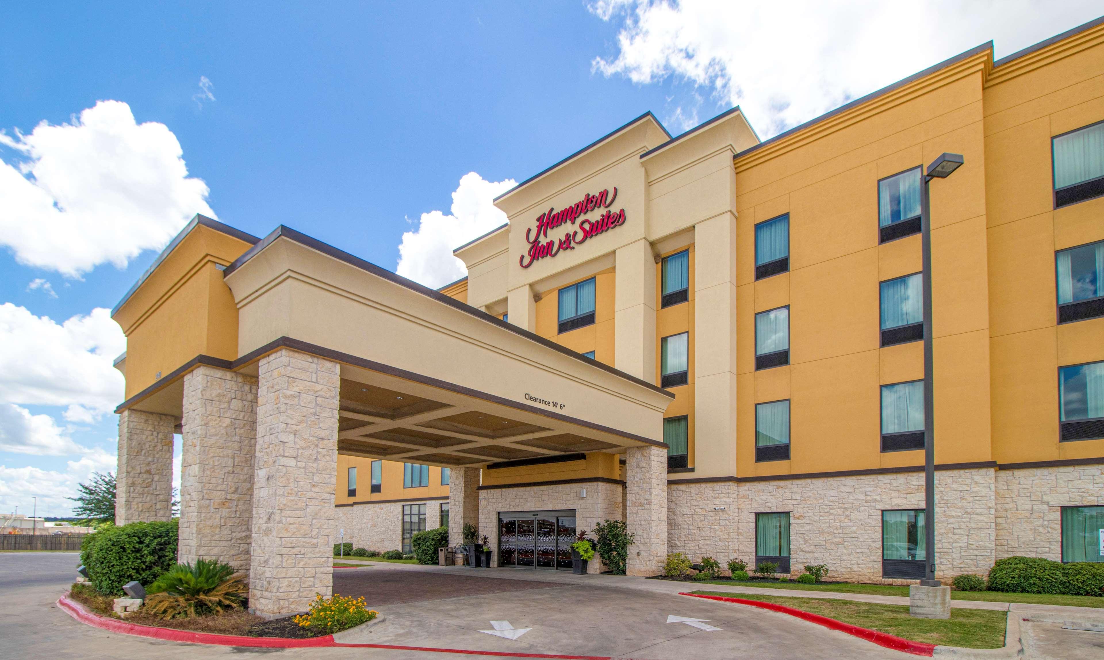 Hampton Inn & Suites Bastrop Εξωτερικό φωτογραφία